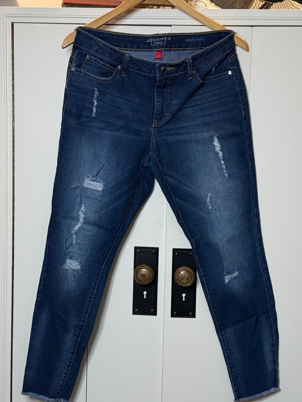 Jennifer Lopez Skinny Distressed Ankle Jeans